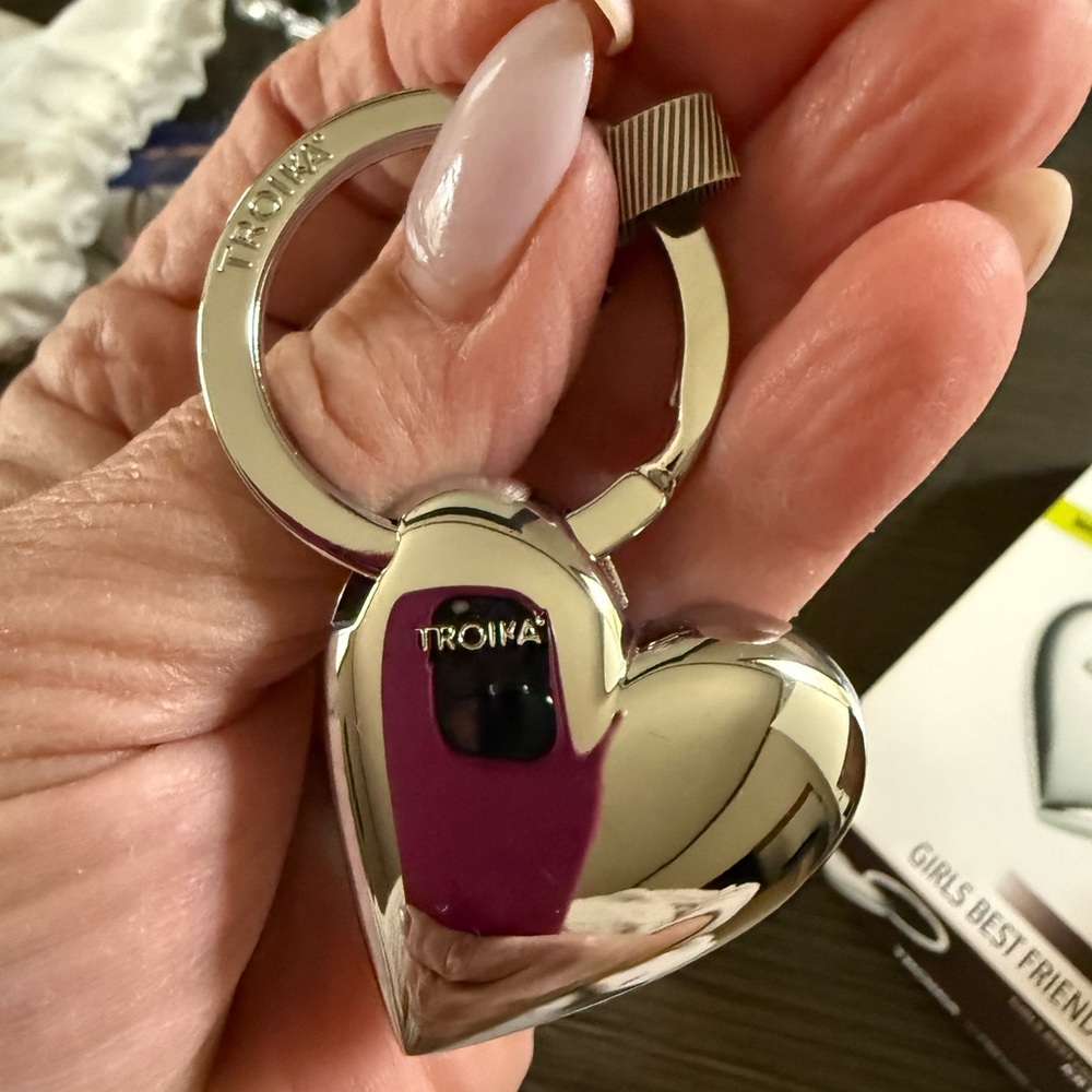 Silver Heart Keyring - Picture 8 of 14